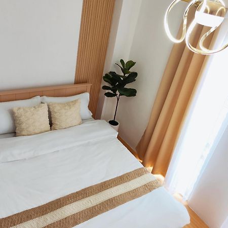Paradise Realm Condotel Paranaque City Eksteriør bilde